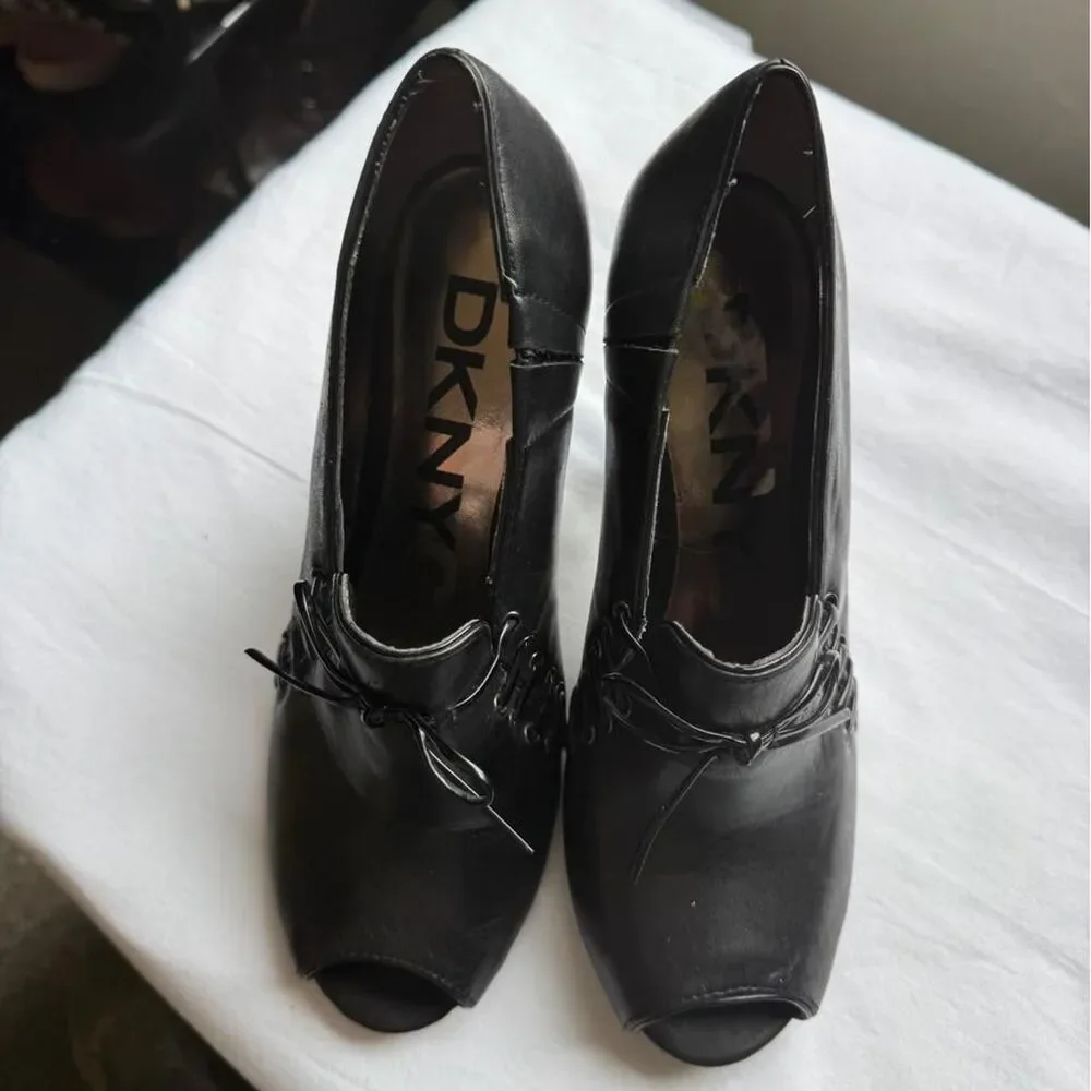 Vintage Y2K Black Lace-Up Oxford Heels Office Siren Dark Academia Booties 7.5